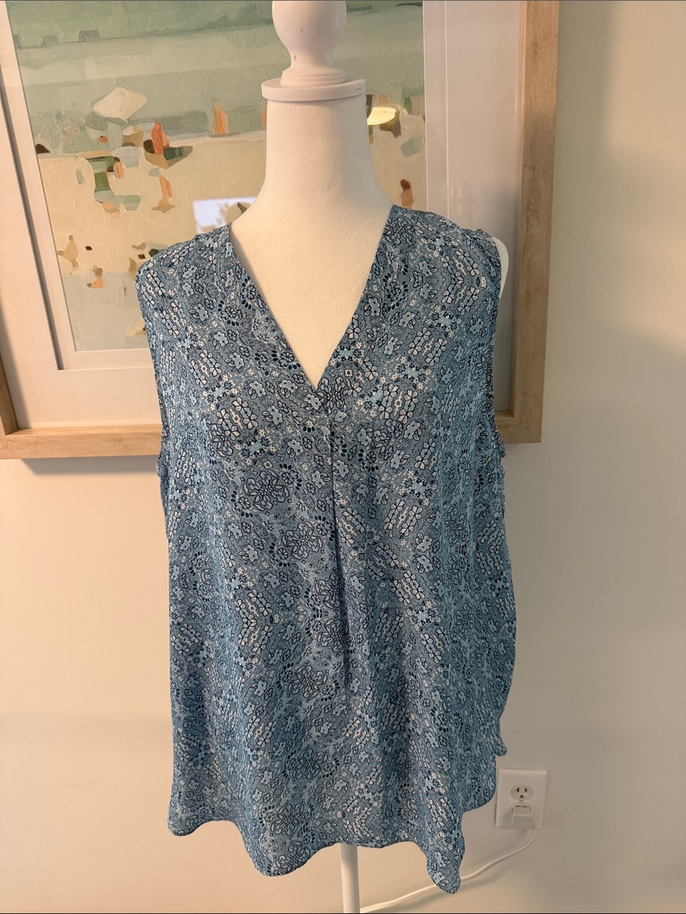 Violet & Claire Blue Paisley Sleeveless V-Neck Blouse Size XL